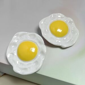 NWT Sunny Side Up Egg Hair Clip - Yellow & White